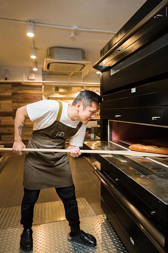 陳耀訓帶領巴黎波波原團隊北上,在城市一隅繼續麵包的修業之路。 陳耀訓帶領巴黎波波原團隊北上,在城市一隅繼續麵包的修業之路。