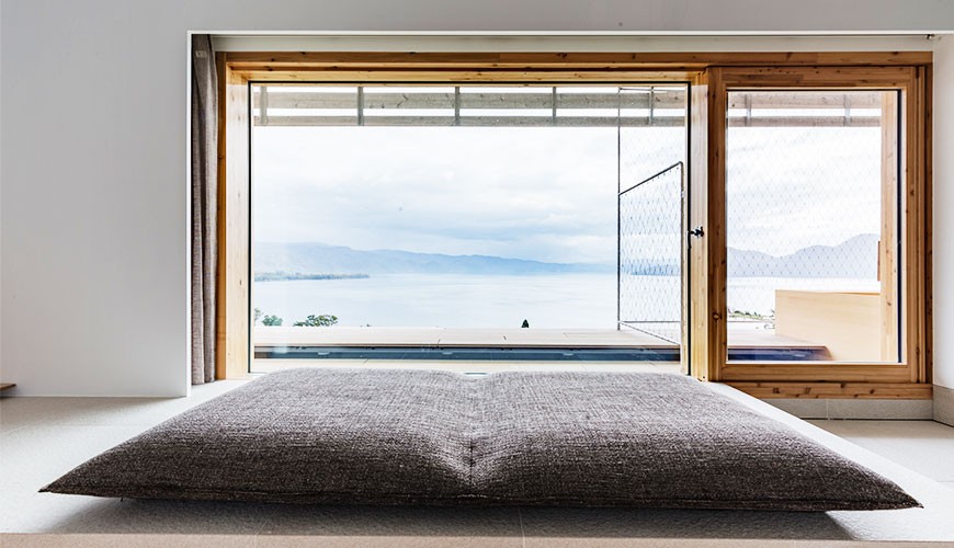 日本建築大師隈研吾刀操刀！北海道洞爺湖「WE Hotel Toya」從療養院化身質感飯店