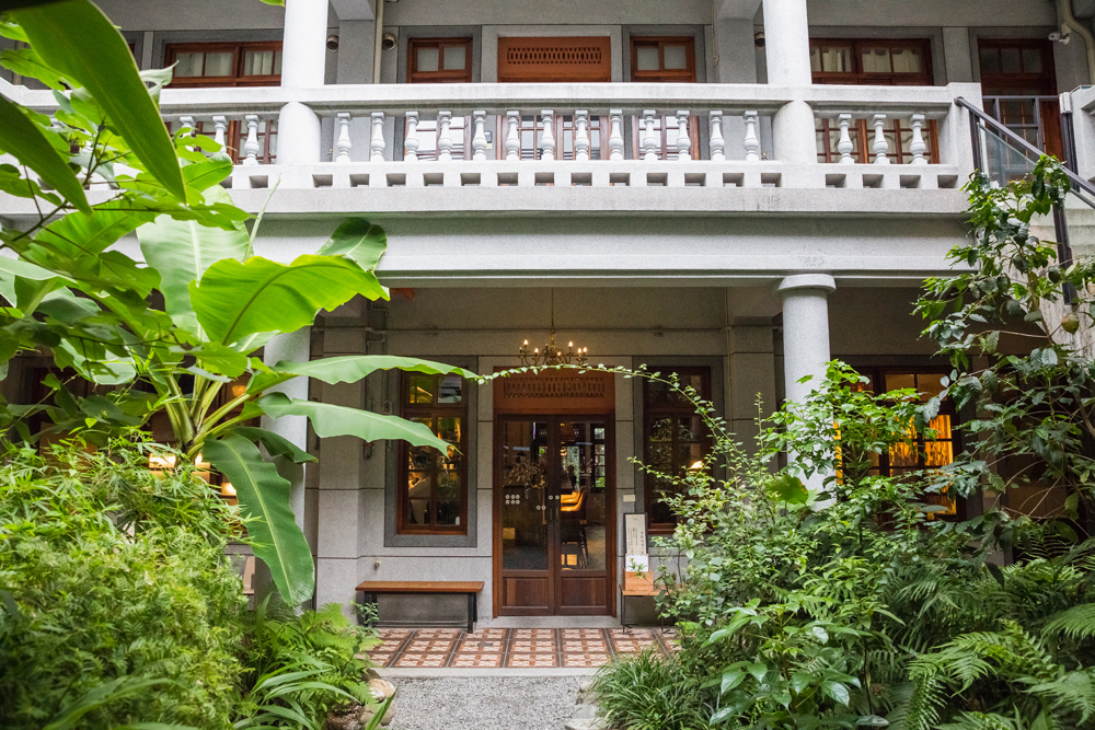大稻埕餐廳「孔雀餐酒館Peacock Bistro」二進老宅化身城市綠洲 大稻埕餐廳「孔雀餐酒館Peacock Bistro」二進老宅化身城市綠洲
