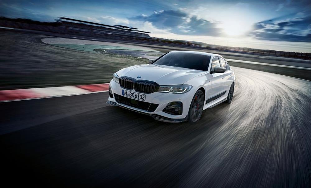 源自賽道的熱血基因!全新BMW 3系列M Performance套件勁裝上市 源自賽道的熱血基因!全新BMW 3系列M Performance套件勁裝上市