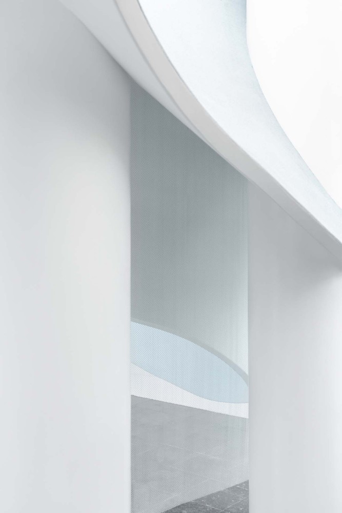 棲身古屋裡的純白未來書店!傳統翻飛屋脊碰撞現代感內裝 Mur Mur Lab創造歷史空間對話 棲身古屋裡的純白未來書店!傳統翻飛屋脊碰撞現代感內裝 Mur Mur Lab創造歷史空間對話