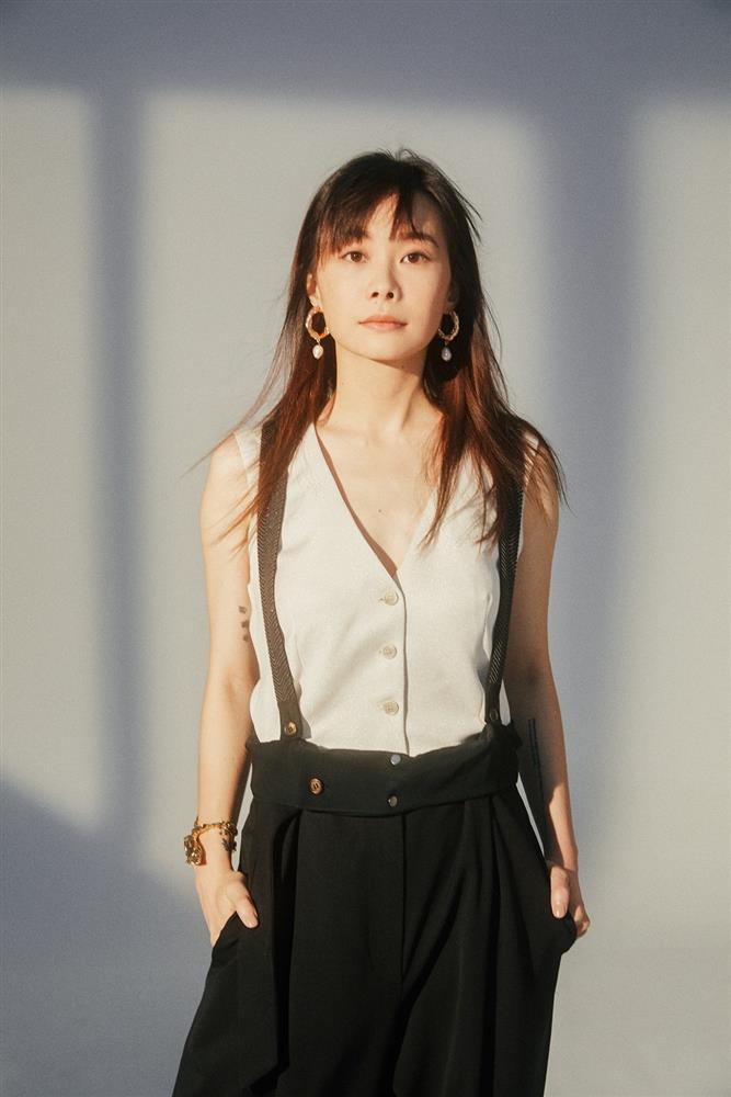 PhotoCap_2019華文朗讀節講者-鄭宜農