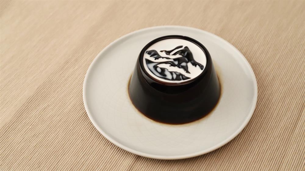 平面藝術設計組 金獎「墨戲仙草」王蓓恩、劉家欣設計