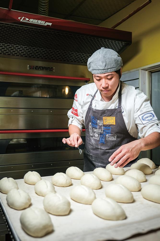 台灣烘焙名師吳克己將失敗作為人生酵母! 經營中壢安德尼斯烘焙坊、復古麵包車的職人學_01 台灣烘焙名師吳克己將失敗作為人生酵母! 經營中壢安德尼斯烘焙坊、復古麵包車的職人學_01