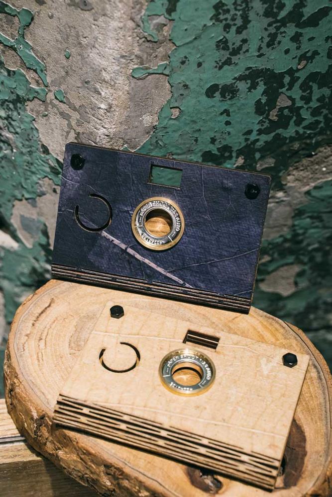 台灣設計品牌「紙可拍」讓翠玉白菜化身絕美紙相機外衣