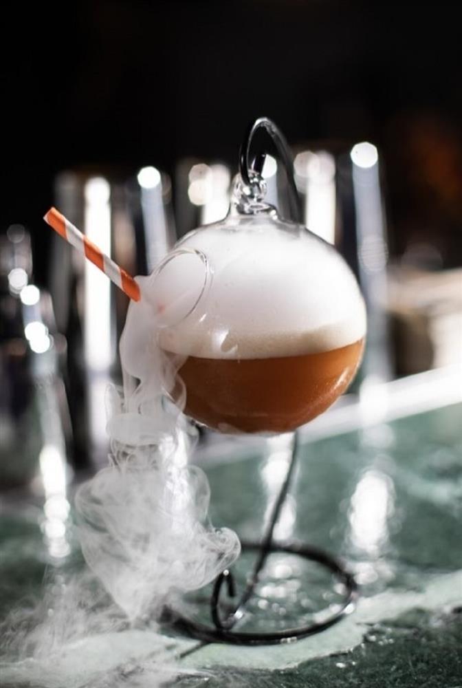 台北酒吧深夜迷幻「酒鈅酒」!8款特色調酒、台味西式美食微醺 台北酒吧深夜迷幻「酒鈅酒」!8款特色調酒、台味西式美食微醺