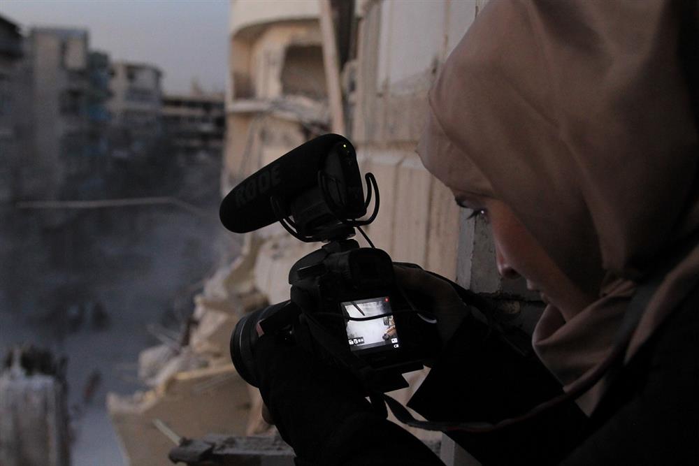 For Sama (Film Still 1)