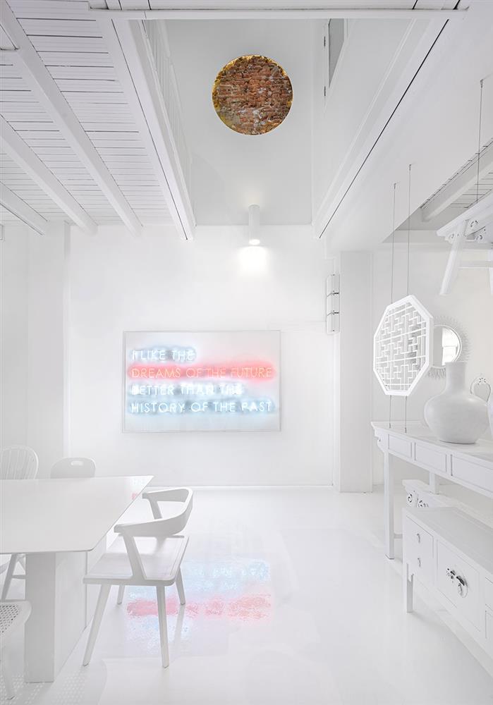 白色控的理想住宅！新加坡Canvas House揉合現代與傳統建築風情的共享公寓