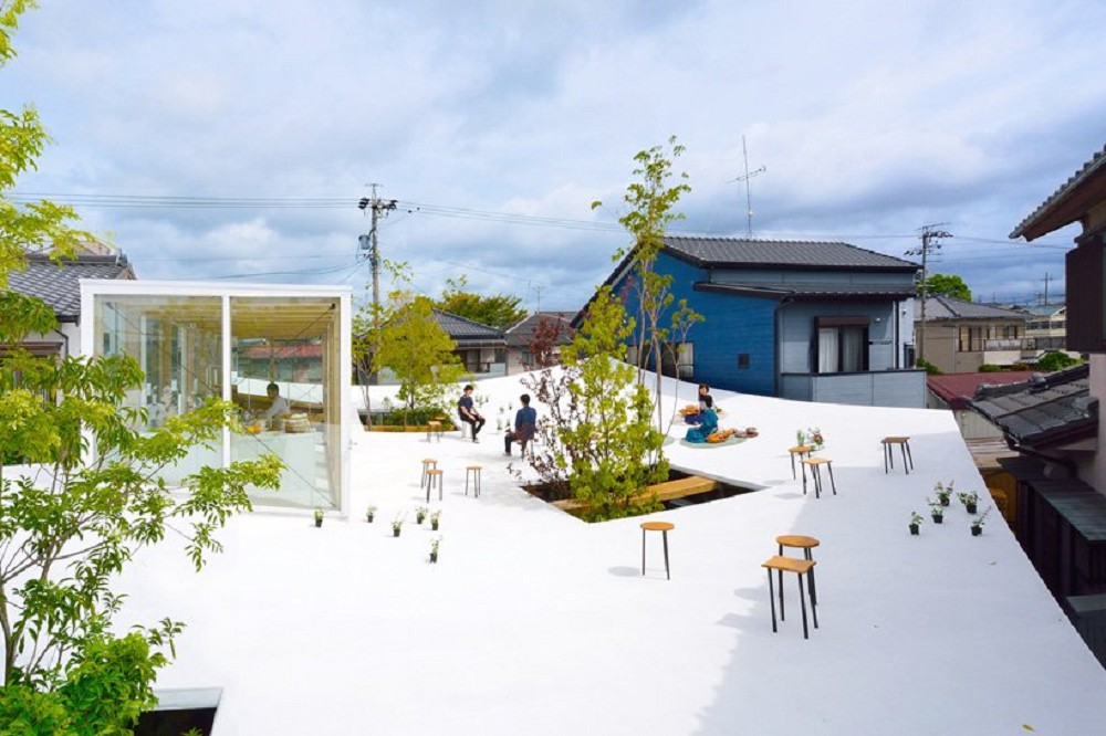 當屋頂化身純白系小公園!日本Sannouno辦公室富有張力的捲曲屋頂、自然樹木穿透空間當屋頂化身純白系小公園!日本Sannouno辦公室富有張力的彎曲屋頂、自然樹木穿透空間 當屋頂化身純白系小公園!日本Sannouno辦公室富有張力的捲曲屋頂、自然樹木穿透空間當屋頂化身純白系小公園!日本Sannouno辦公室富有張力的彎曲屋頂、自然樹木穿透空間