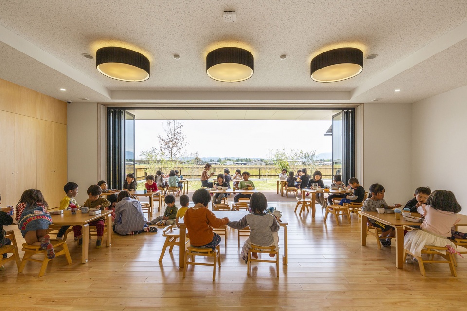 020-mrn-kindergarten-and-nursery-by-hibinosekkei-youji-no-shiro-960x640