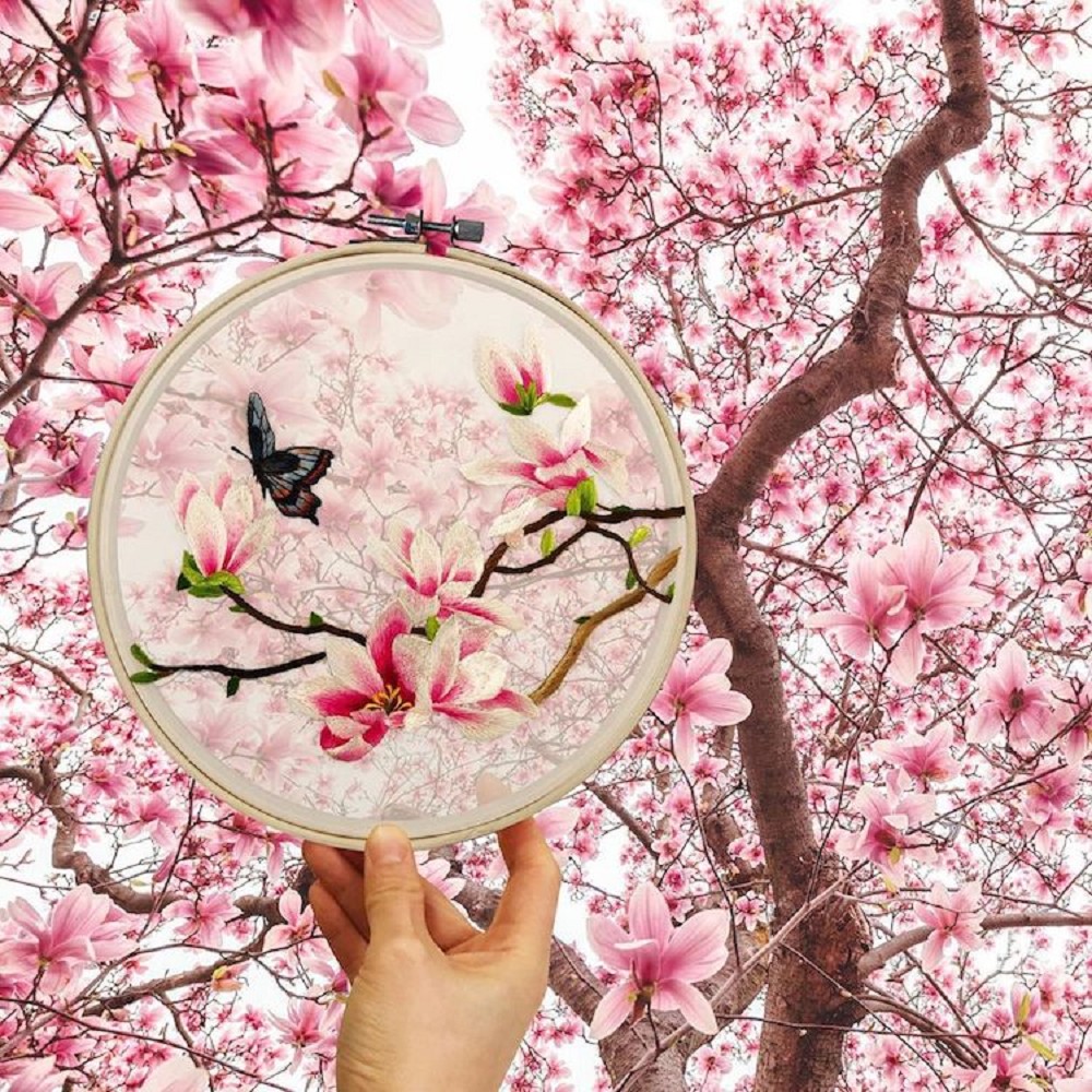 栩栩如生的絕美刺繡創作!多位中國藝術家展示盛開百合、飛鶴等精緻絲綢刺繡作品01
栩栩如生的絕美刺繡創作!多位中國藝術家展示盛開百合、飛鶴等精緻絲綢刺繡作品01
