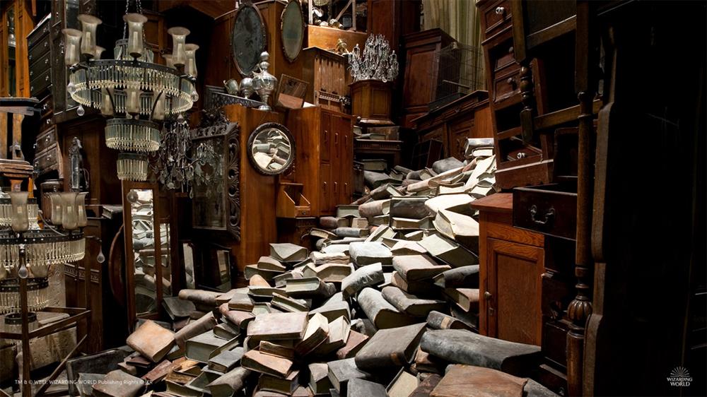 release_1_room_of_requirement__1_＿遠端視訊會議背景桌布10+！一秒置身吉卜力、皮克斯、世界名畫等主題場景