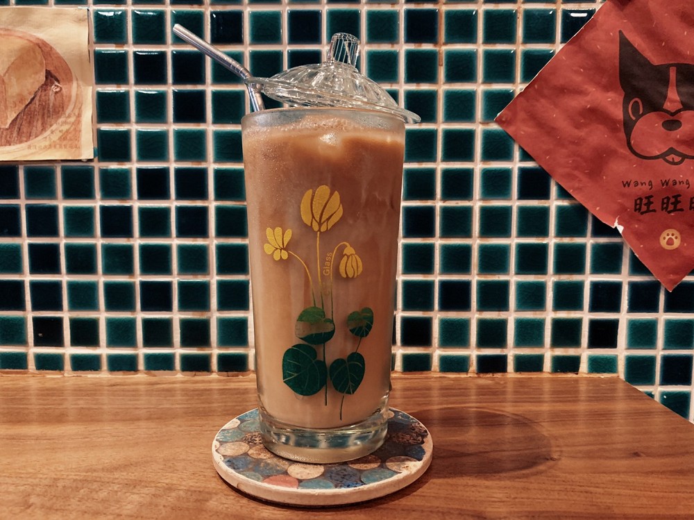 大稻埕咖啡廳必訪清單+1！窩窩wooo在復古鐵窗花、60年代老宅中品嚐港式早午餐