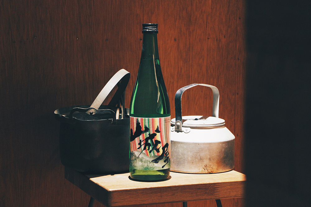 森³ Bar → SAKE 清酒本屋 Ｘ 杜祖業日本專題定番圖文書選 08【提供=森3 SUN SUN MUSEUM】