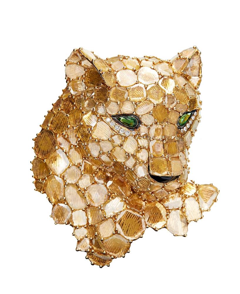 極致鑽片系列 王者風範2號作品 NT$935,000-白