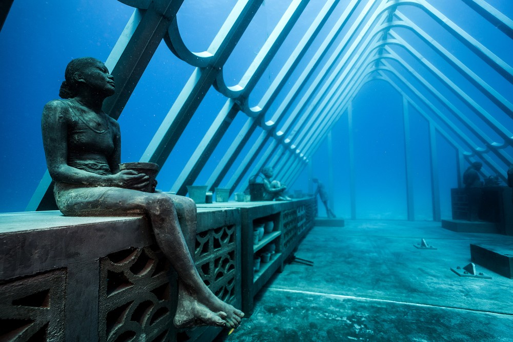 沉沒大堡礁的澳洲海底博物館!英國雕塑家Jason deCaires Taylor以藝術點燃海洋保護意識_03 沉沒大堡礁的澳洲海底博物館!英國雕塑家Jason deCaires Taylor以藝術點燃海洋保護意識_03