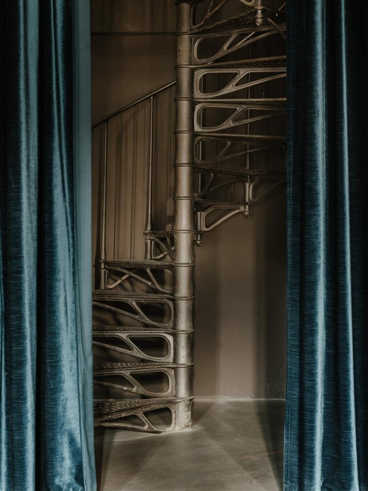 Kink Bar&Restaurant德國柏林必訪餐酒館「KINK」！百年釀酒廠化身美食、藝術與烹調實驗室空間_07