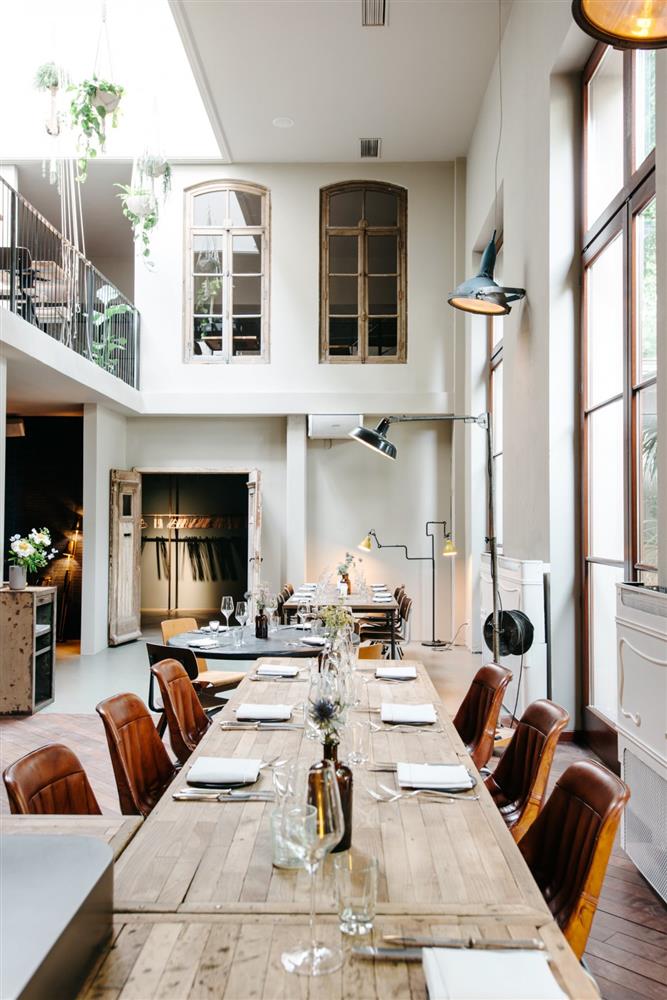 德國柏林必訪餐酒館「KINK」！百年釀酒廠化身美食、藝術與烹調實驗室空間_02