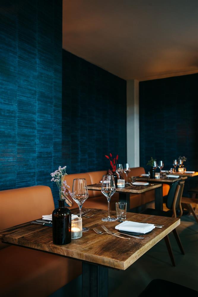 Kink Bar&Restaurant德國柏林必訪餐酒館「KINK」！百年釀酒廠化身美食、藝術與烹調實驗室空間_03