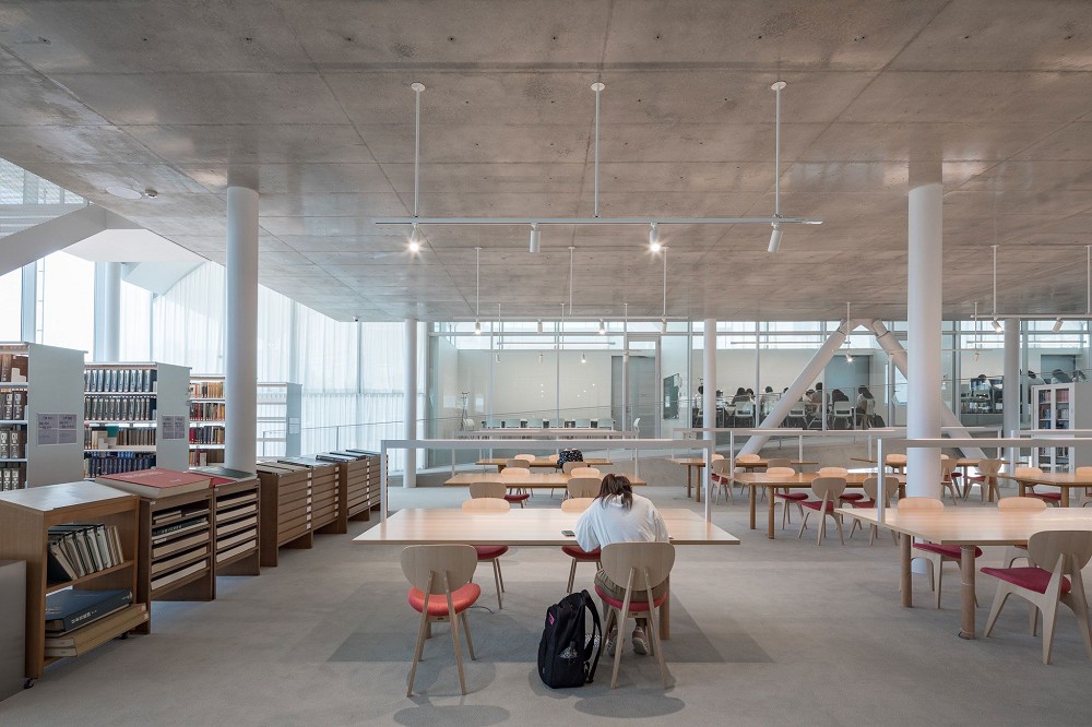 妹島和世親自監督日本女子大學圖書館10