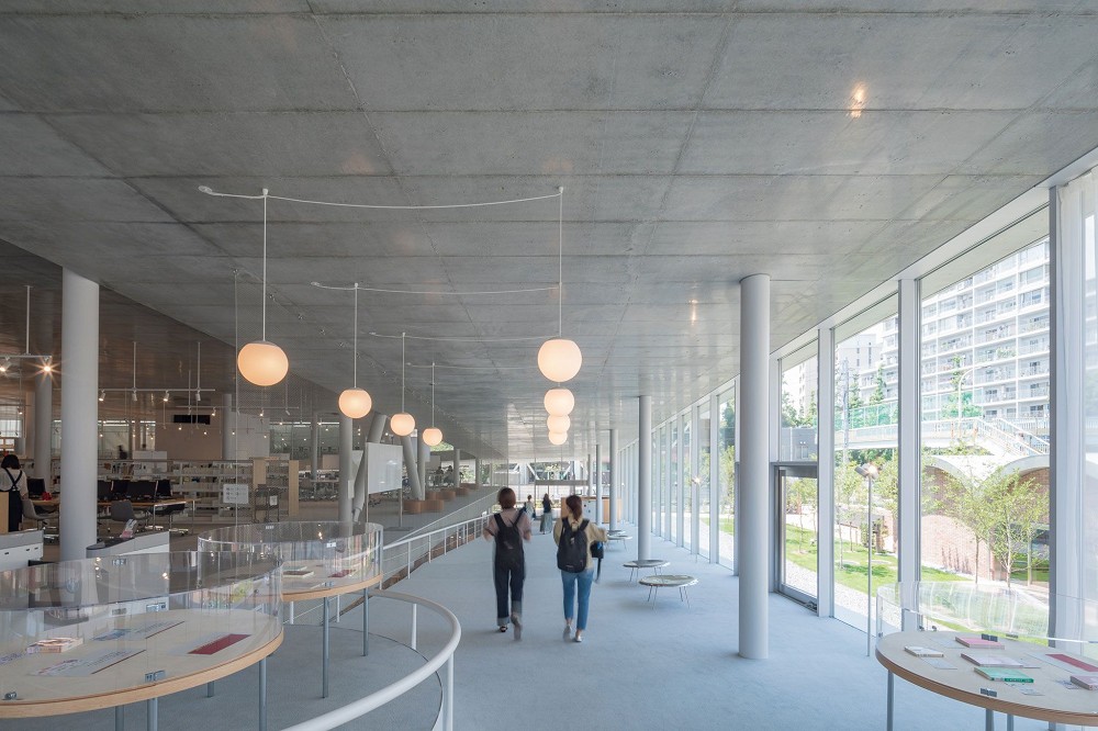 妹島和世操刀日本女子大學圖書館！輕盈的閱讀空間