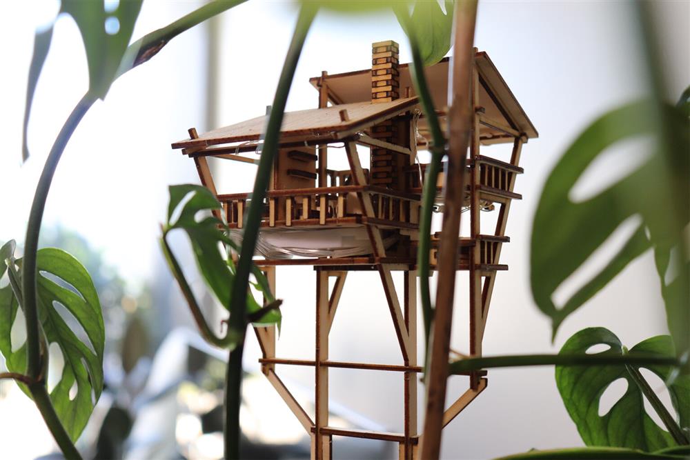 tiny treehouse 