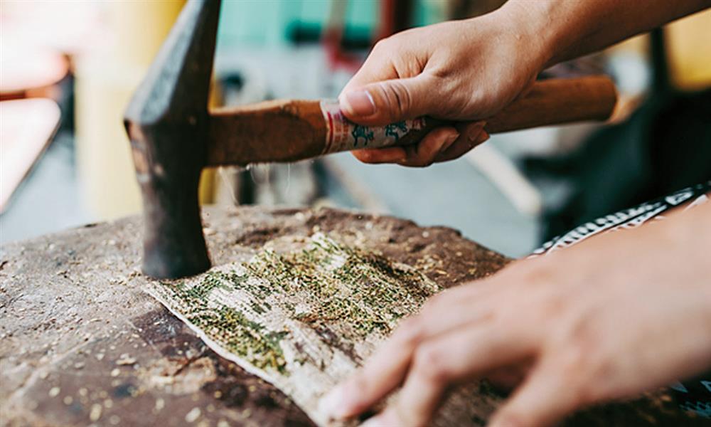 阿美族樹皮衣工藝