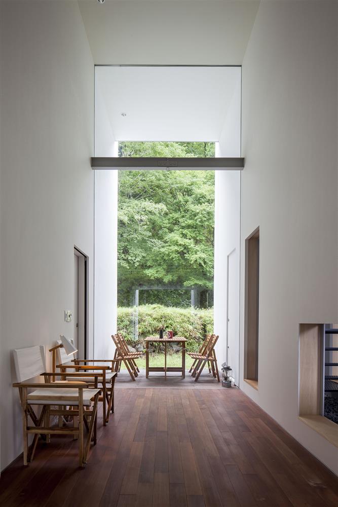 日本設計別墅！「山中第二個家」用7個長型空間收納蓊鬱山色06