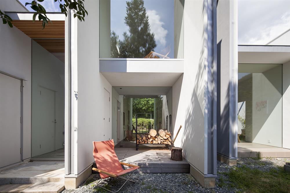 日本設計別墅！「山中第二個家」用7個長型空間收納蓊鬱山色03