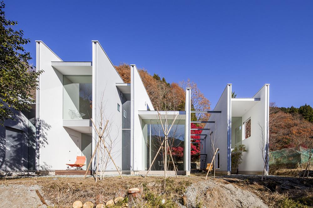 日本設計別墅！「山中第二個家」用7個長型空間收納蓊鬱山色01  