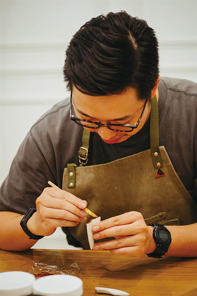 「台中光山行」賴信佑的金繼漆器工藝！透過修復讓故事永遠留存