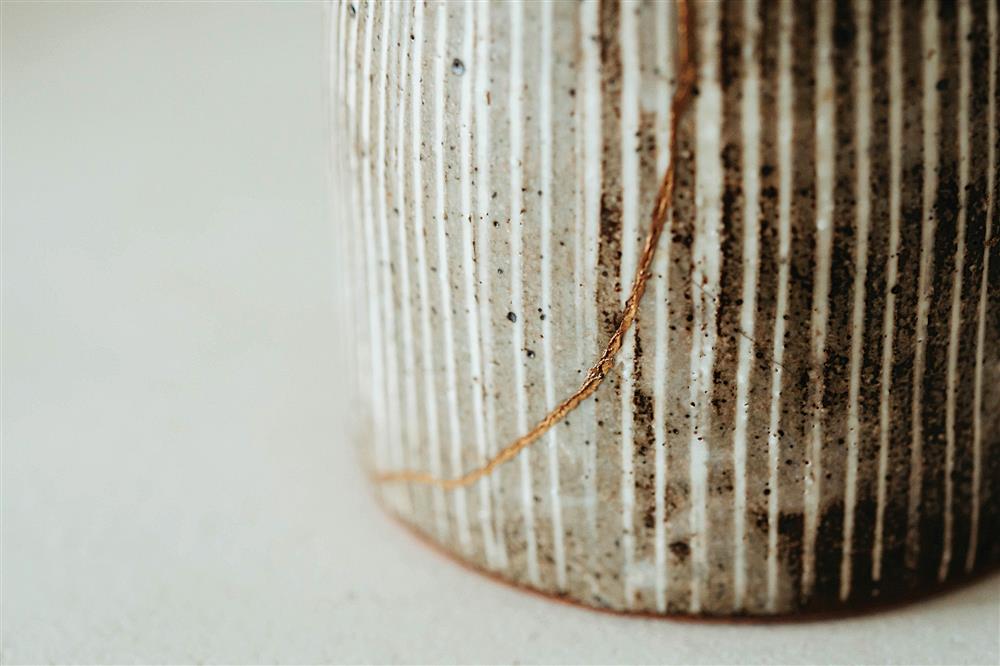 「台中光山行」賴信佑的金繼漆器工藝！透過修復讓故事永遠留存