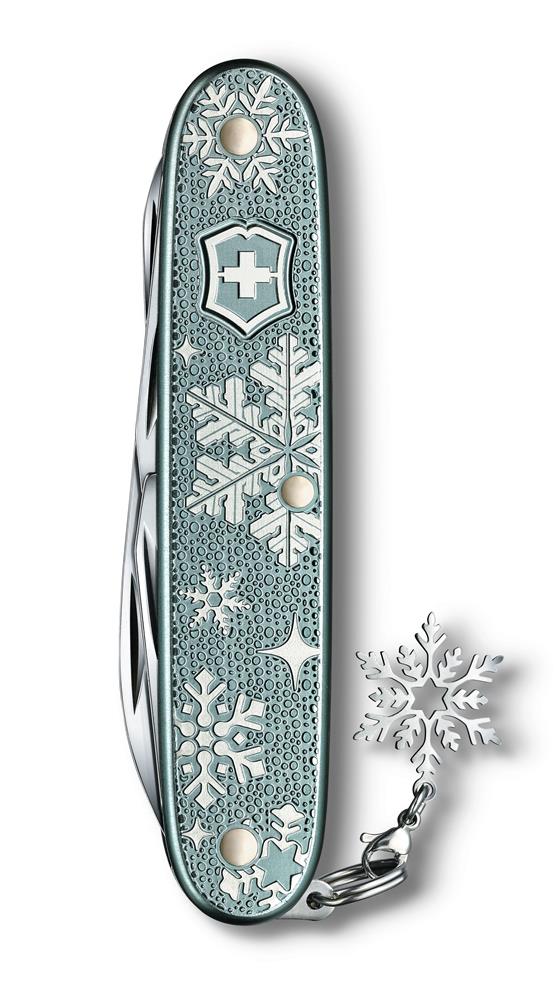 Victorinox Pioneer X Winter Magic系列限量瑞士刀_型號SAK_0-8231_22E1_售價NTD 3000_商品圖3