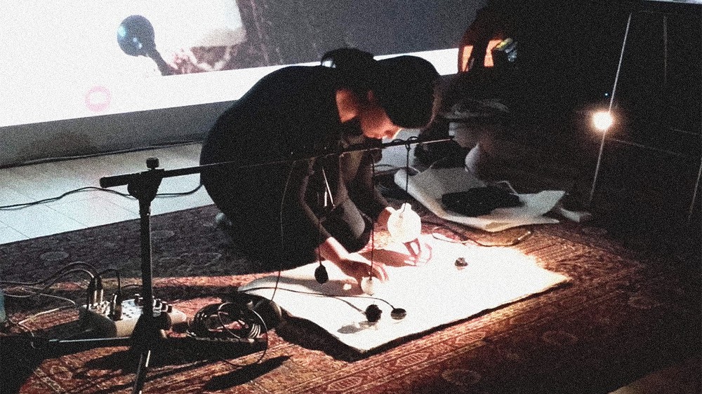 PhotoCap_行動代號002|月津故事館|02《月形是流動的冰》張君慈個展|冰墨畫聲melting score_演出照_張君慈 PhotoCap_行動代號002|月津故事館|02《月形是流動的冰》張君慈個展|冰墨畫聲melting score_演出照_張君慈