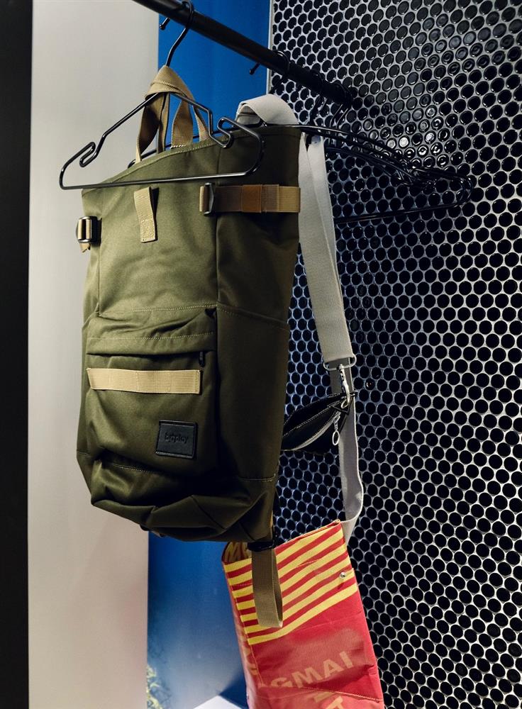 10-共享輕旅包REBIRTH 擅變包