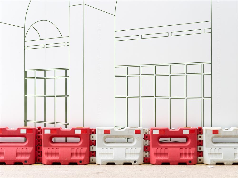 靜待歲月輪轉與滋長,Bert Danckaert 獨樹一格的街頭攝影