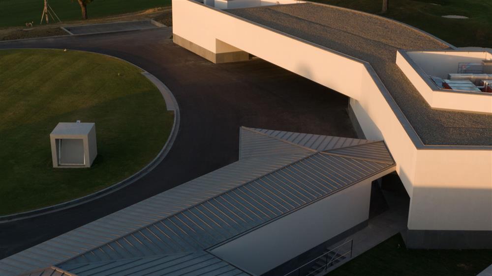 Álvaro Siza操刀「嘉卿會所」啟用