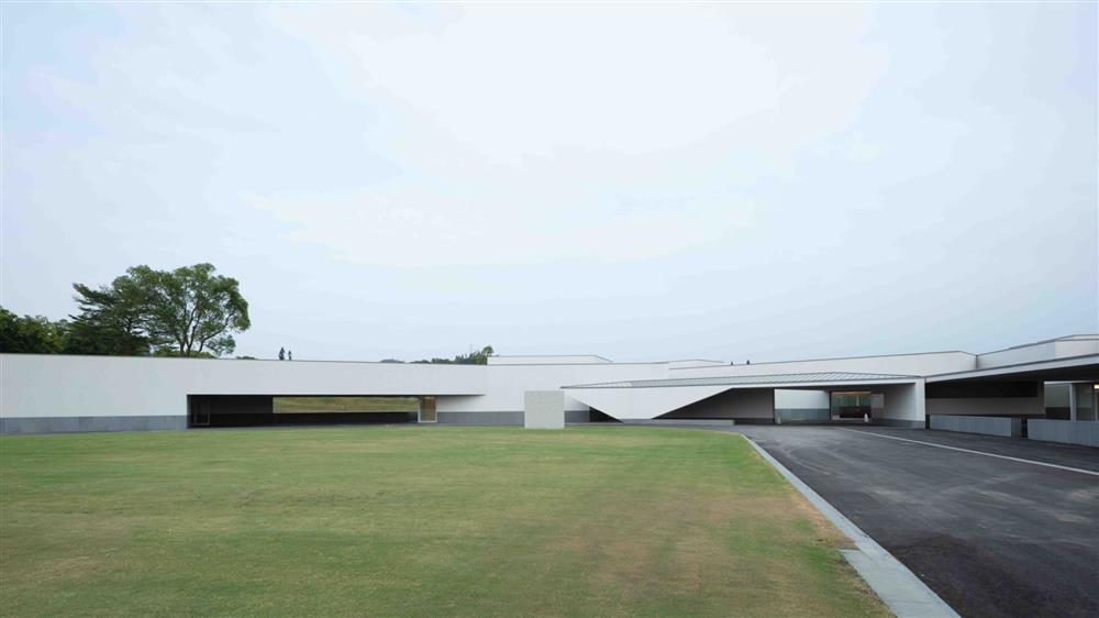 Álvaro Siza操刀「嘉卿會所」啟用