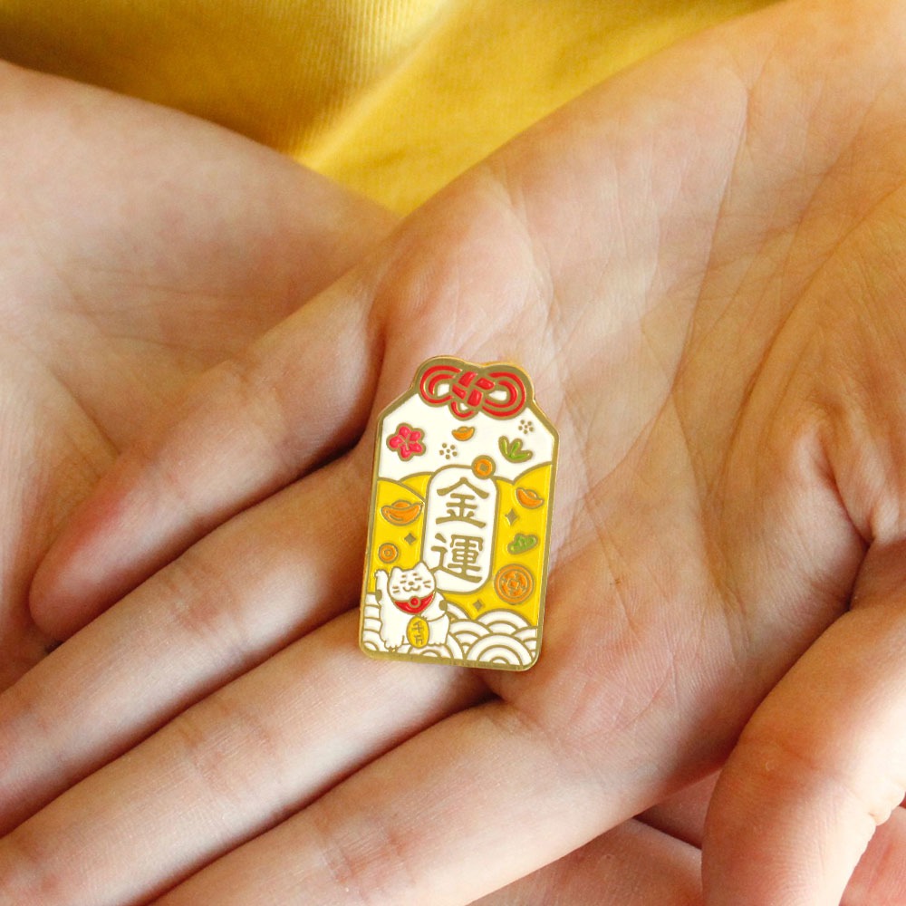 U-PICK原品生活 祈福御守胸針NT$ 68(8折,原價NT$85)_1 U-PICK原品生活 祈福御守胸針NT$ 68(8折,原價NT$85)_1