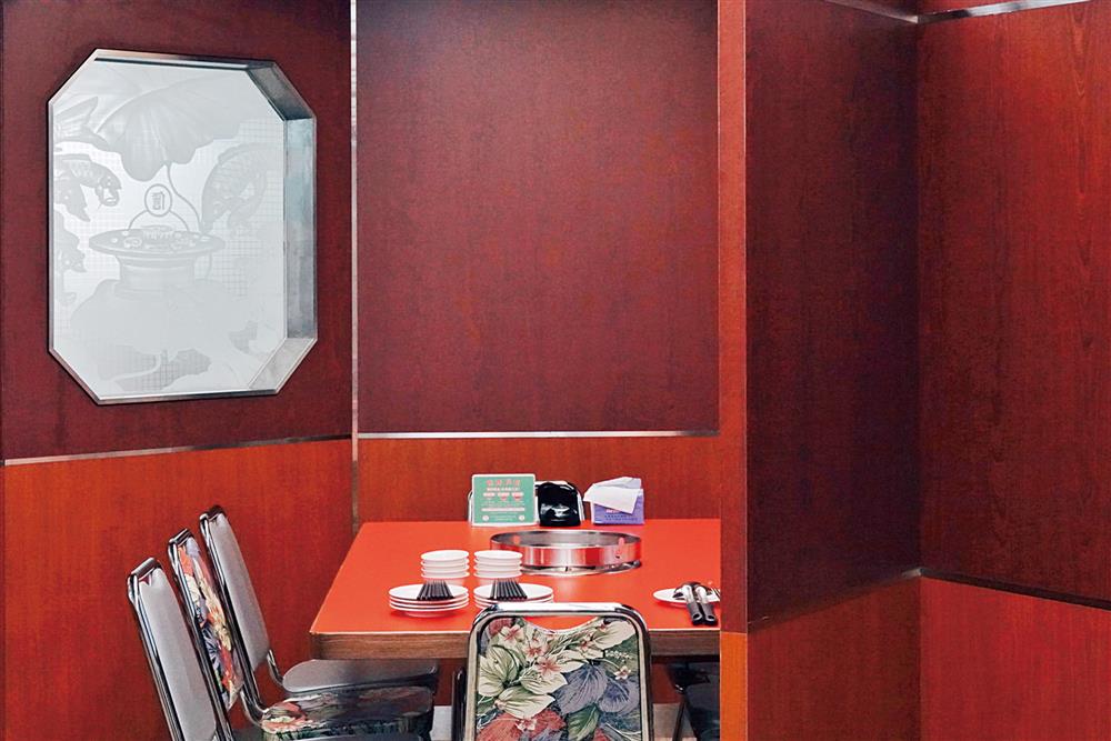 「本事空間製作所」與「隱室設計」的餐廳空間設計學！