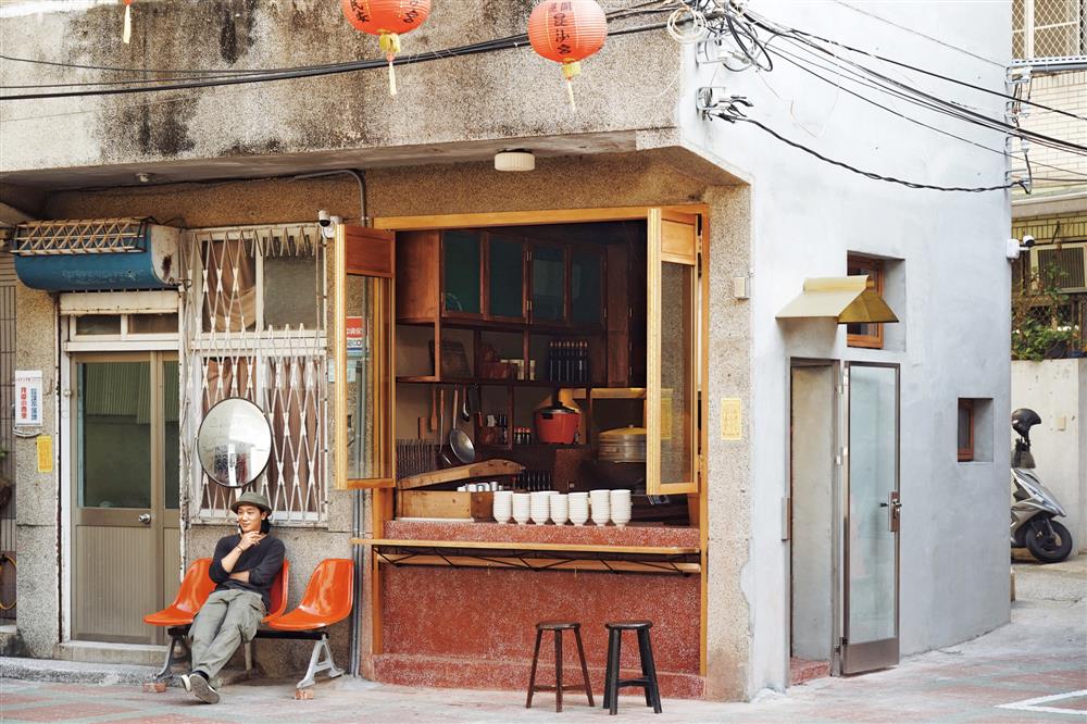 「本事空間製作所」與「隱室設計」的餐廳空間設計學！