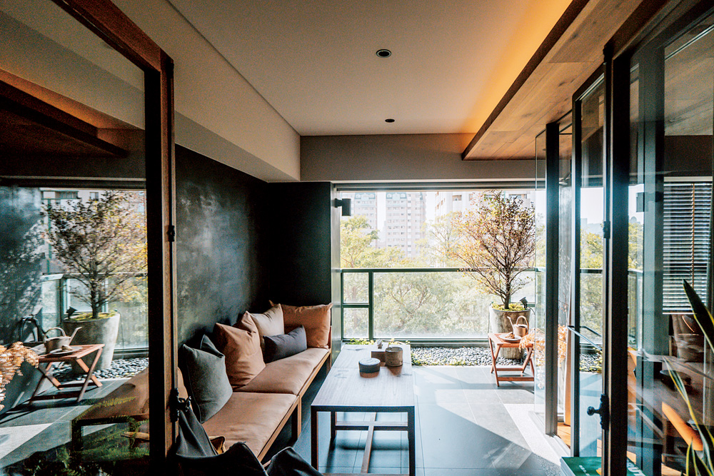 實見空間設計創辦人游思維的家！宛如現代沙龍的設計師自宅-03