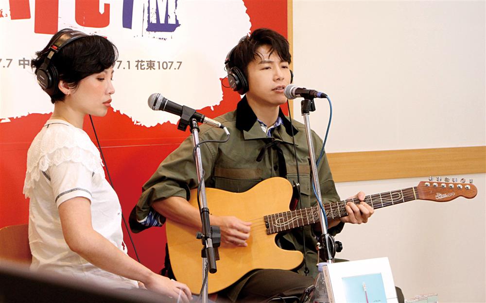 韋禮安與「OH夜DJ」Waa魏如萱