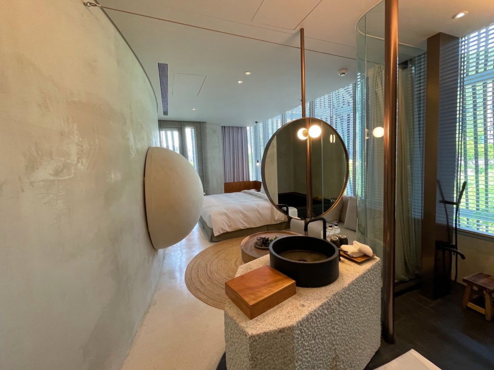 開箱宜蘭「了了礁溪」5大亮點!洞穴般餐廳、7種特色房型的風格旅宿 開箱宜蘭「了了礁溪」5大亮點!洞穴般餐廳、7種特色房型的風格旅宿