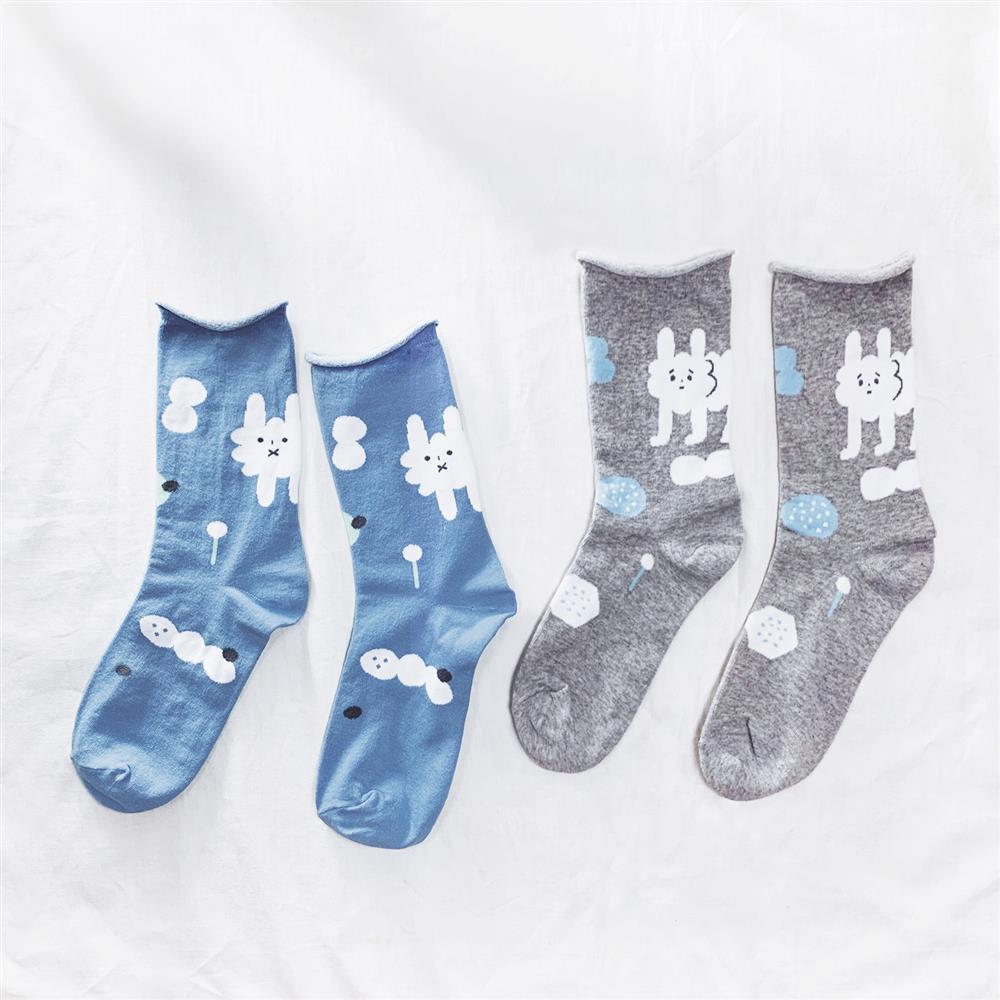 右手超人 狗狗雲組襪 NT$ 400