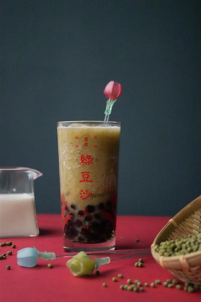 萬波手工熬煮綠豆 溫潤細緻口感綿密 重現兒時記憶中的夢幻美食