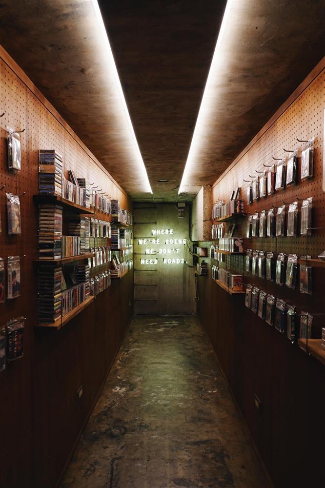 方序中「Sidoli Radio小島裡」聲音咖啡店！本事空間製作所操刀的多功能新場域