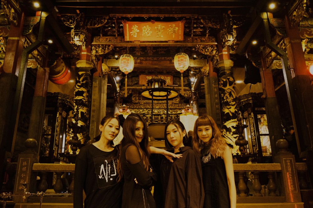 Taiwan Beats妮可醬與台灣宮廟場景結合