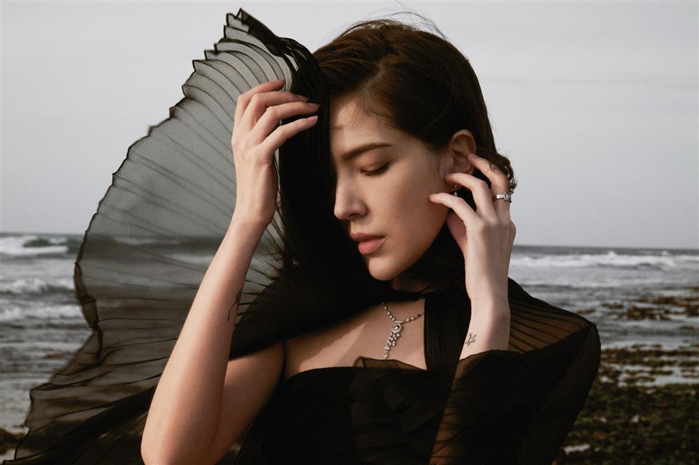 CHANEL 《Cinema N°5》