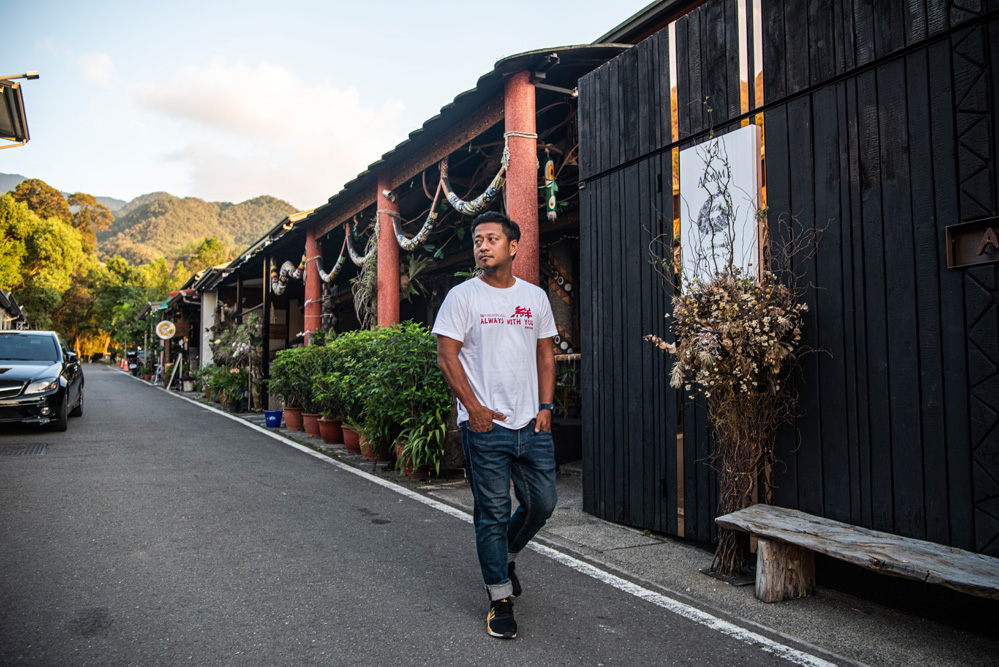 我想買一件藝術品